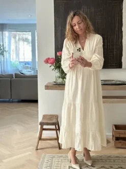 Best - Umi maximekko, off-white Juhlavaatteet|Mekot Ja Hameet