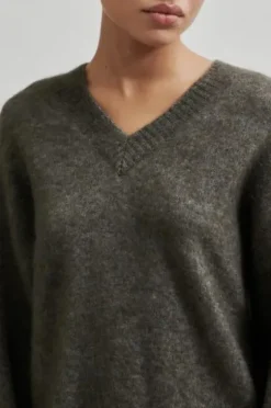 Online Brook neule v-neck, chocolate chip Neuleet Ja Neuletakit