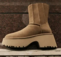 Discount Classic Twin Seam New Heights, chestnut Saappaat Ja Nilkkurit|Ugg