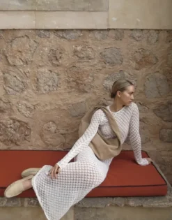 Hot - Alva shoulder bag, suede sand Laukut