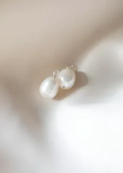 New Gauhar - Lisäosat Fresh Water Pearl iso, hopea Gauhar Helsinki