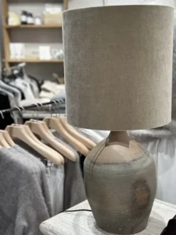 New Pöytävalaisin antiikkipullossa, ruskea Valaisimet