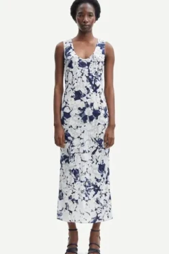 Sale - Alina mekko, Flora blue Mekot Ja Hameet