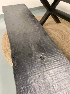 Outlet – pitkä penkki #810, black Vanhat Puuhuonekalut