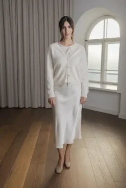 Discount Tianna midi satiinihame, cream Mekot Ja Hameet|Juhlavaatteet