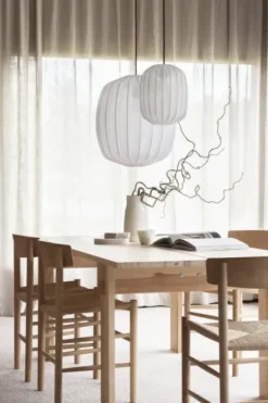 New Watt&Veke - Prisma 25 kattovalaisin pellavaa, white Valaisimet