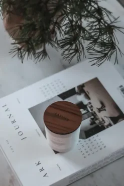 Hot Woodness tuoksukynttilä 150g Kodin Tuoksut|Kynttilät Ja Lyhdyt